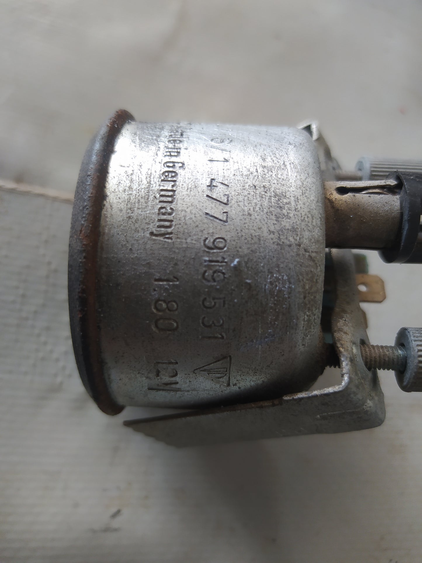 Porsche 924 voltimetro ref 477 919 531 477919531