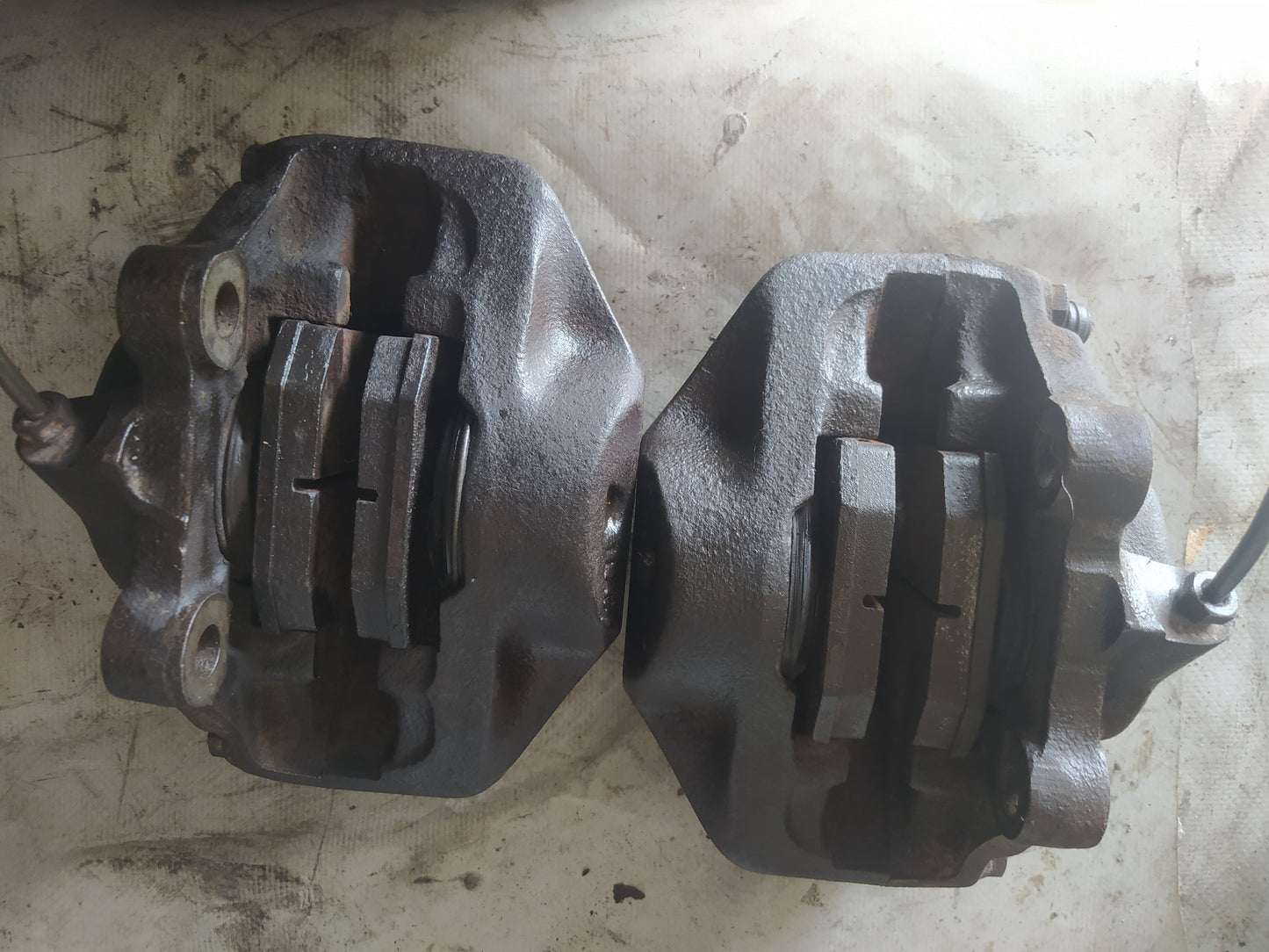 BMW E21 PINZAS DELANTERAS Y DISCOS MACIZOS PARA BMW E21 34111150253 34111150254