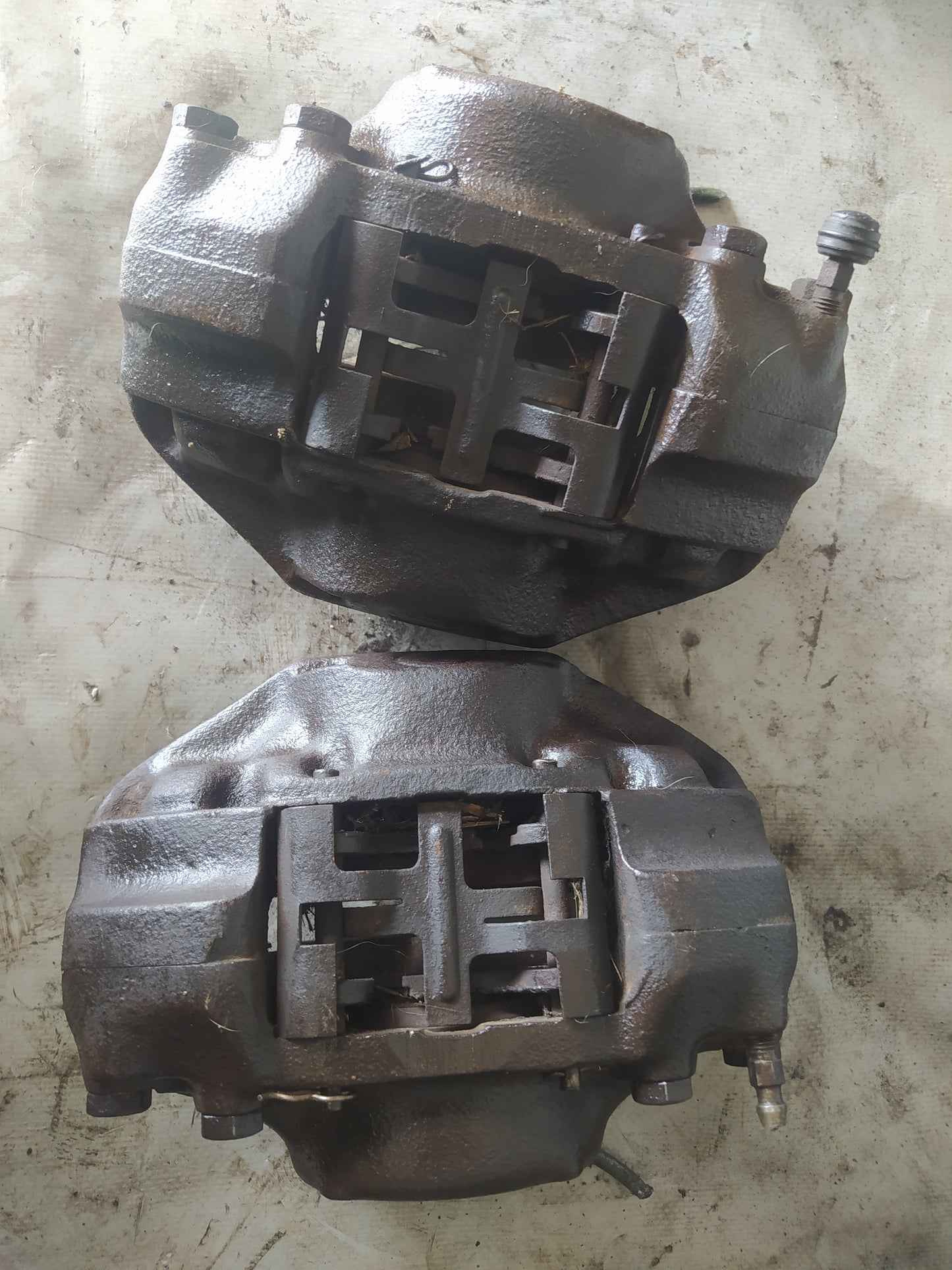 BMW E21 PINZAS DELANTERAS Y DISCOS MACIZOS PARA BMW E21 34111150253 34111150254