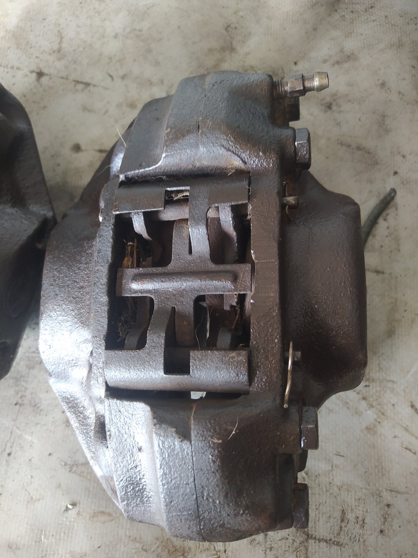 BMW E21 PINZAS DELANTERAS Y DISCOS MACIZOS PARA BMW E21 34111150253 34111150254