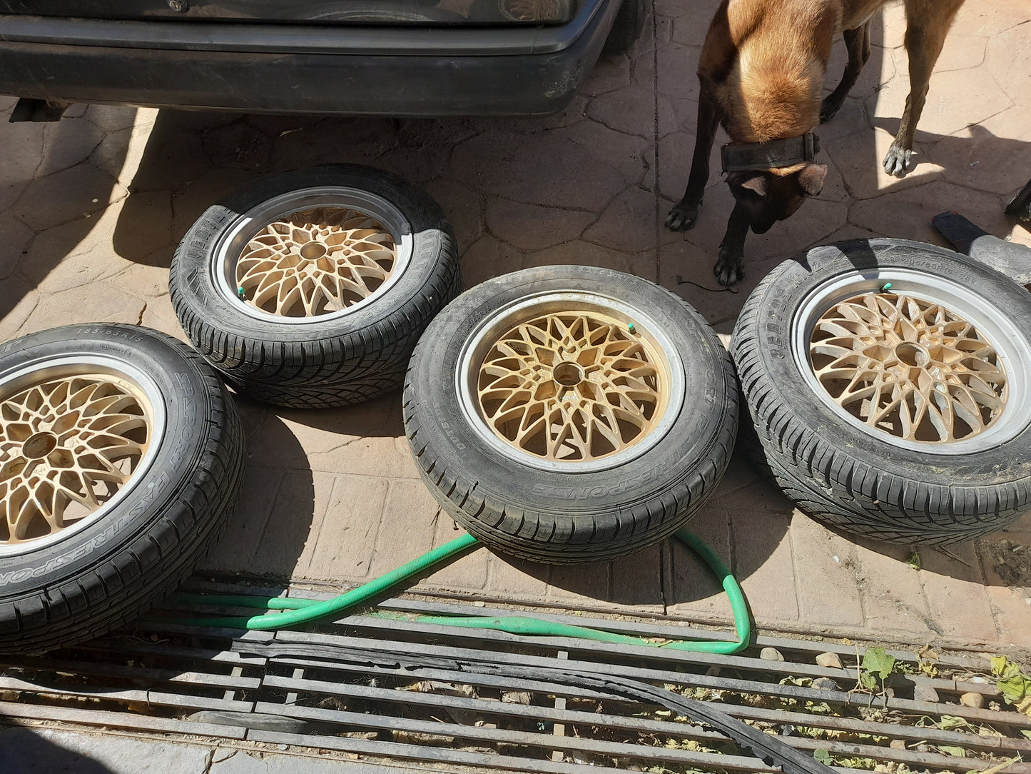 Porsche 924 4 LLANTAS EXIP 15 PULGADAS ET 19