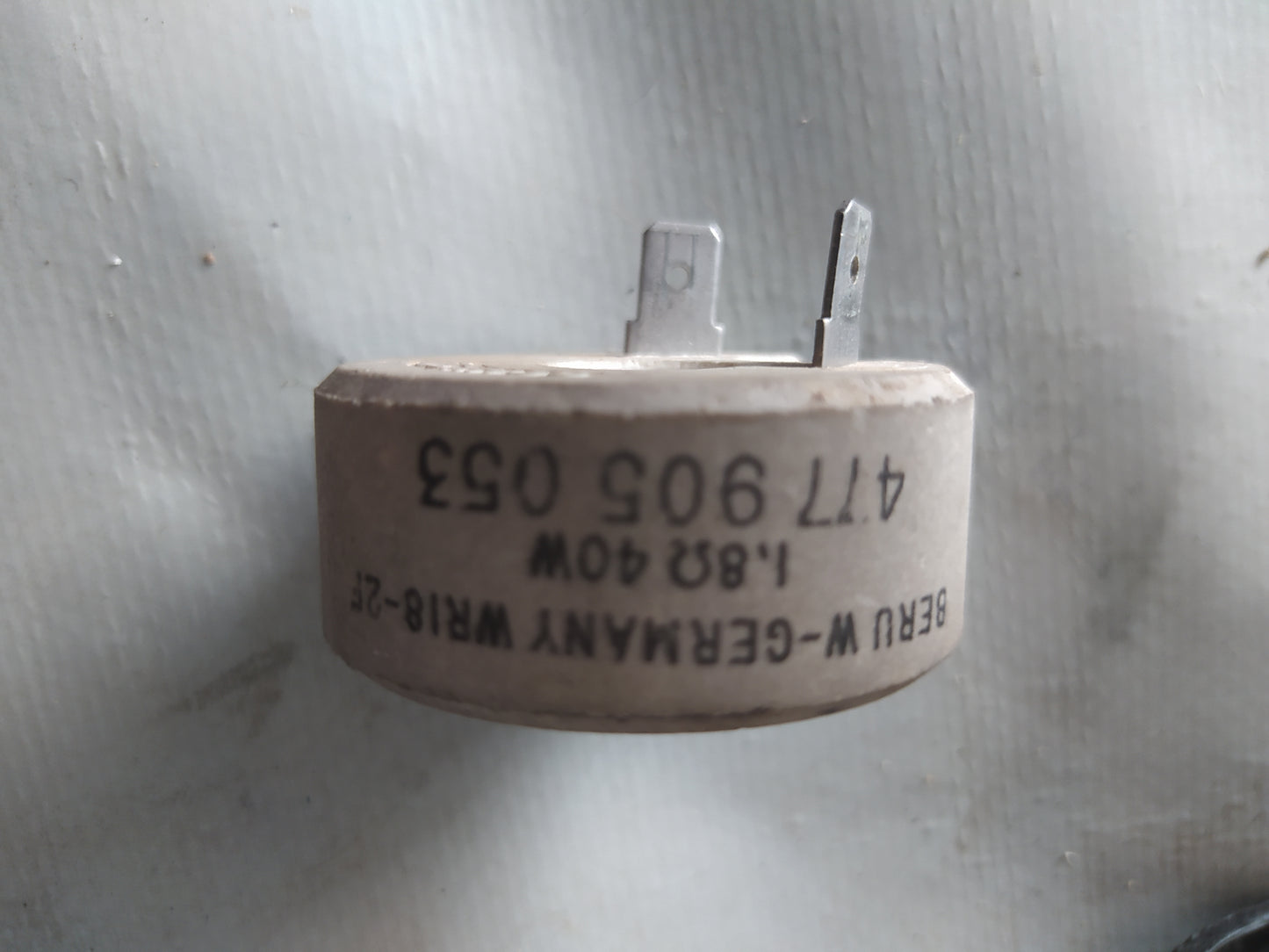 Porsche 924 944 (1975-1989) RESISTENCIA