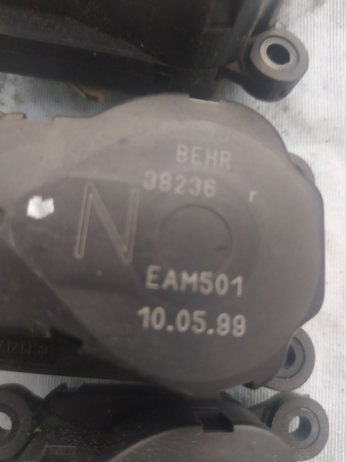 Mercedes W220 servomotor BEHR 38236R