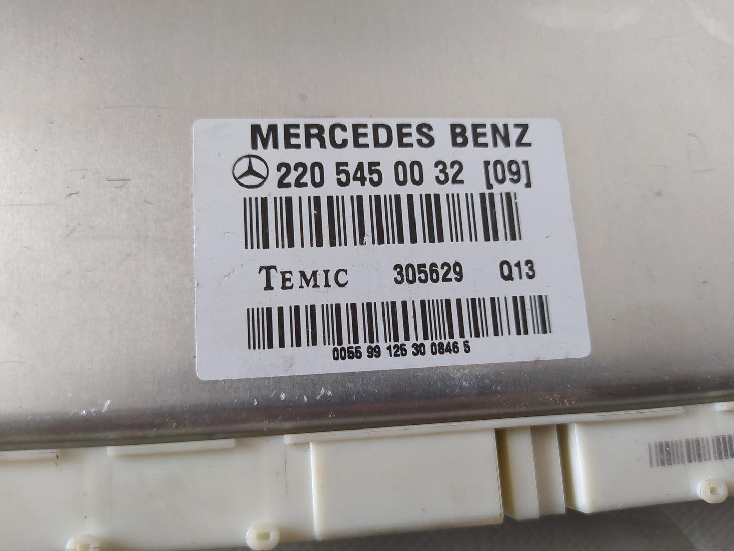 MERCEDES-BENZ CLASE S (W220) centralita suspension neumatica  2205450032