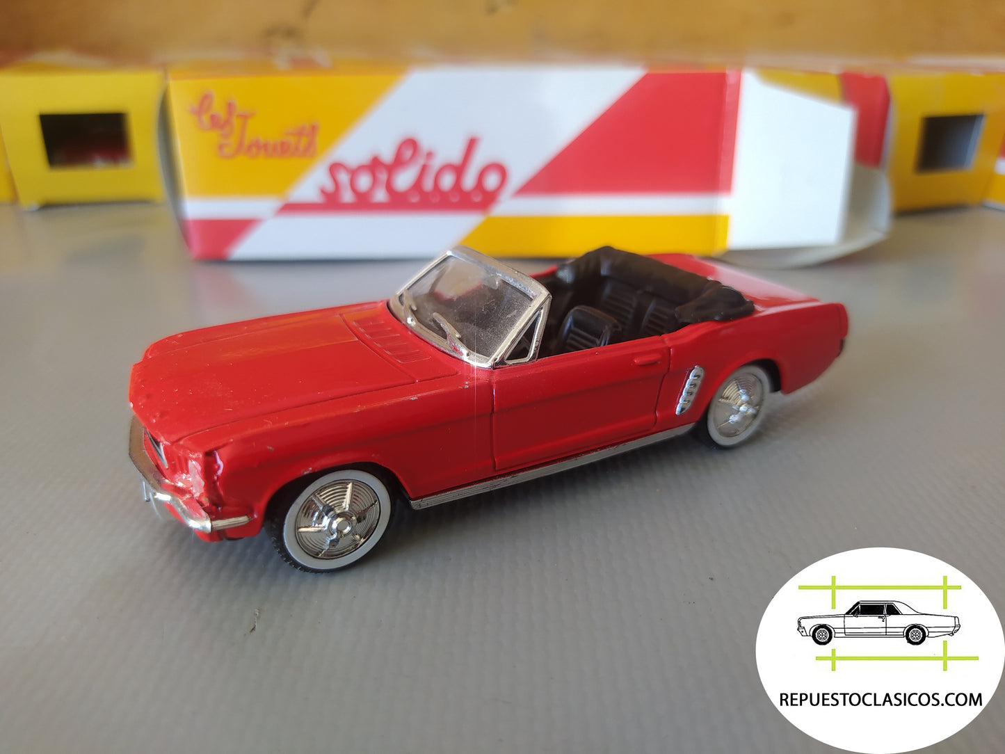 FORD MUSTANG 1964 escala 1/43