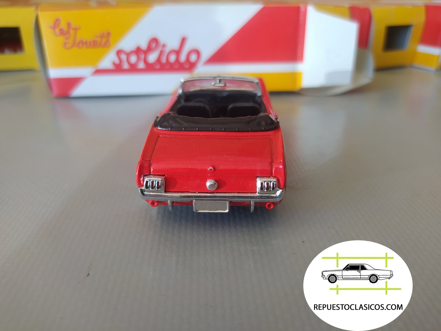 FORD MUSTANG 1964 escala 1/43