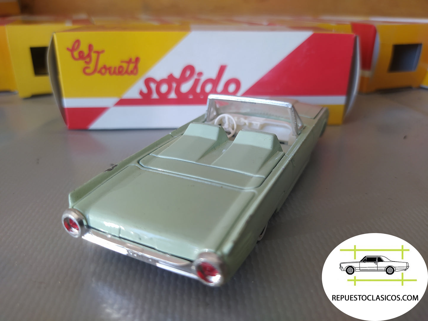 Ford THunderbird 1961  escala 1/43