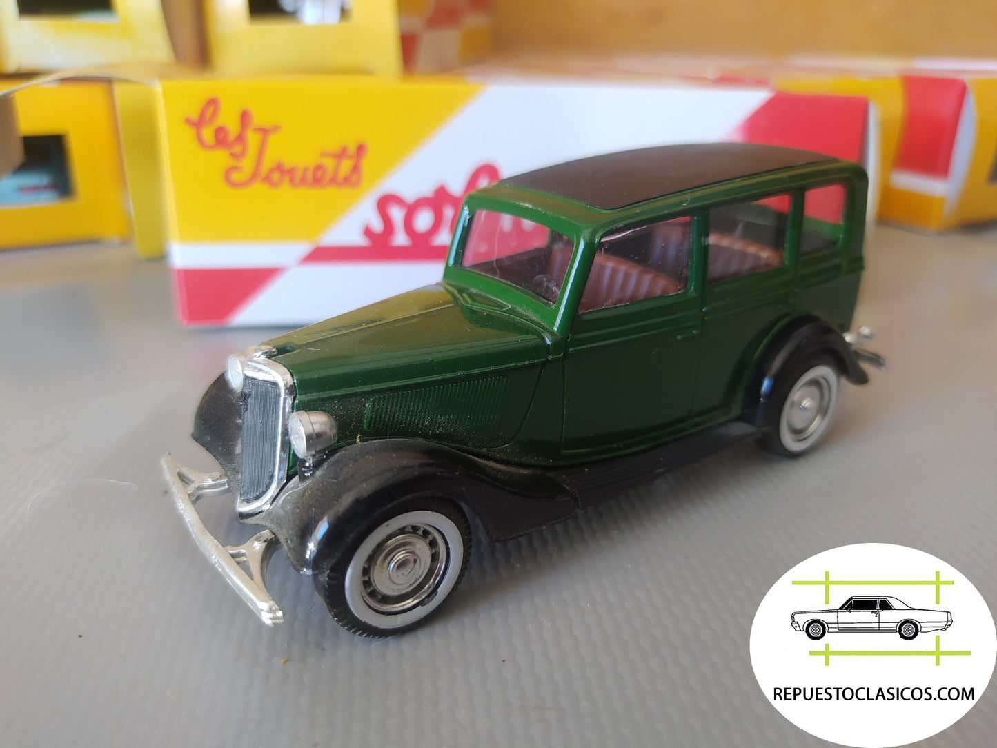 Ford V8 1936 escala 1/43