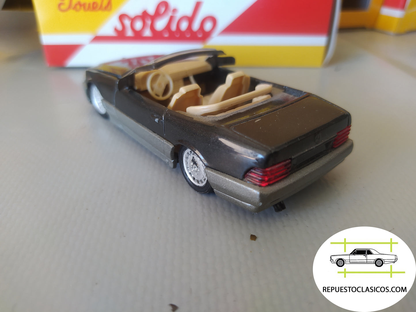 Mercedes 500 SL escala 1/43