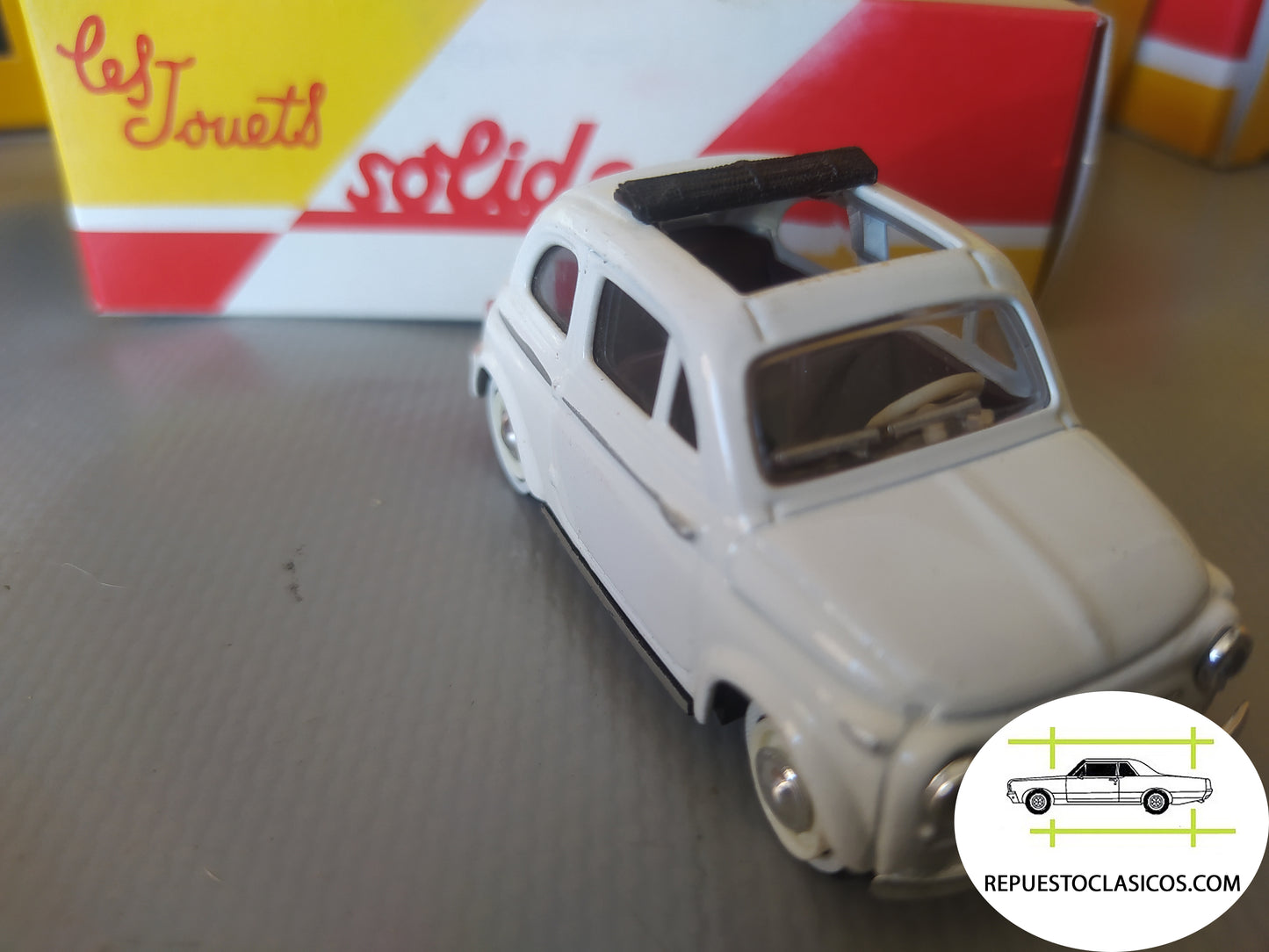 FIAT 500 1957  - escala 1/43