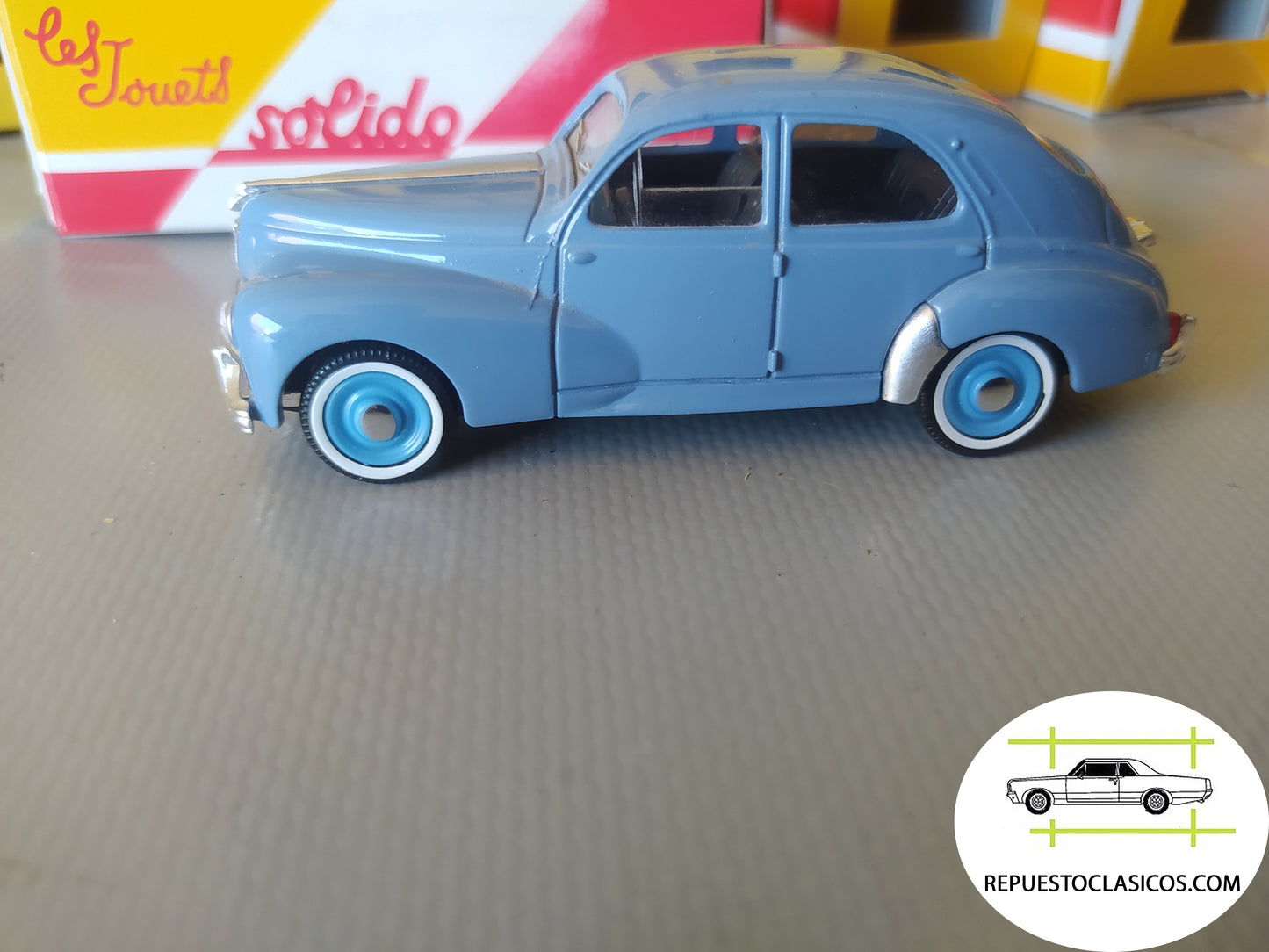 Peugeot 203 escala 1/43