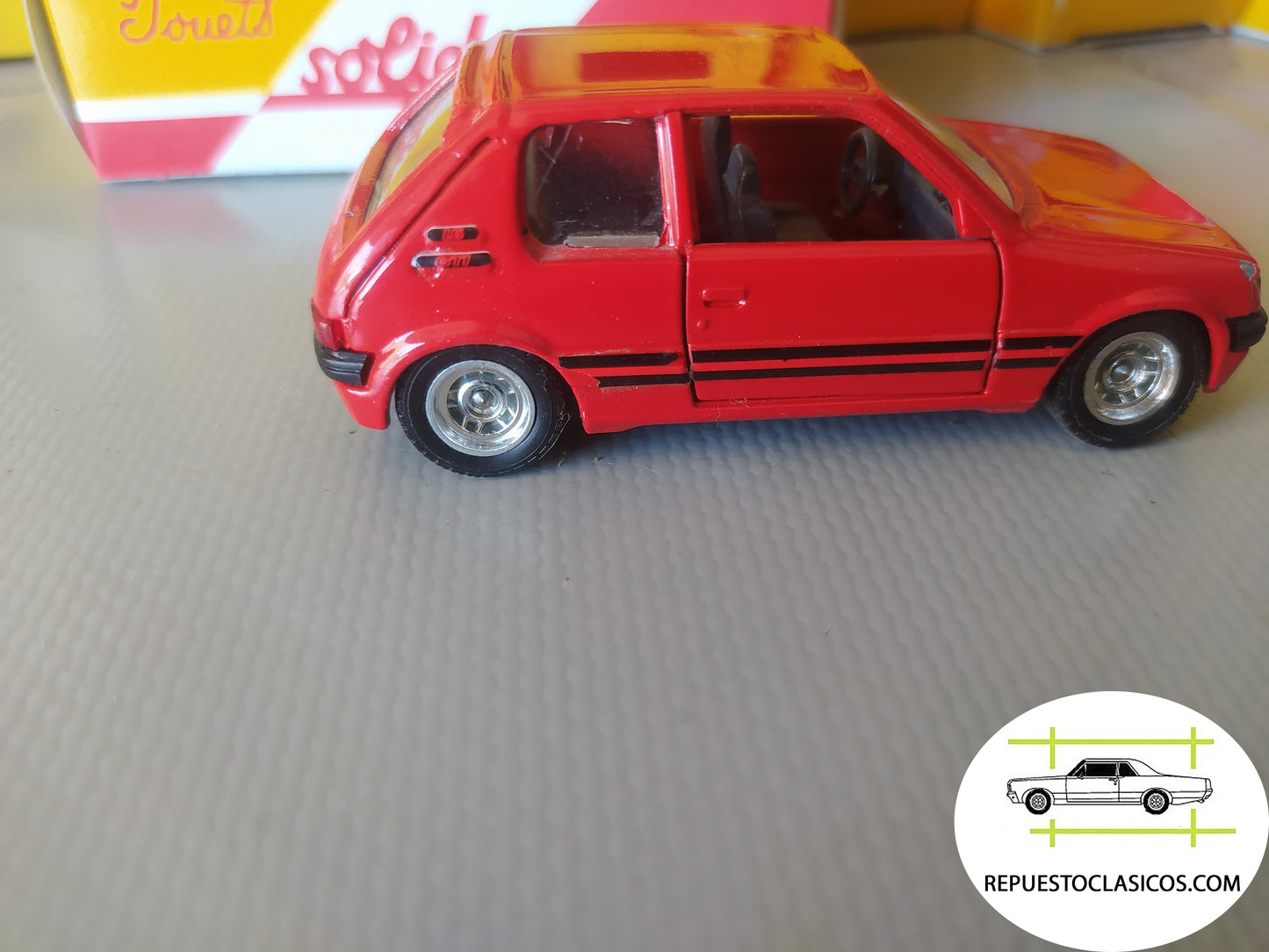 Peugeot 205  escala 1/43