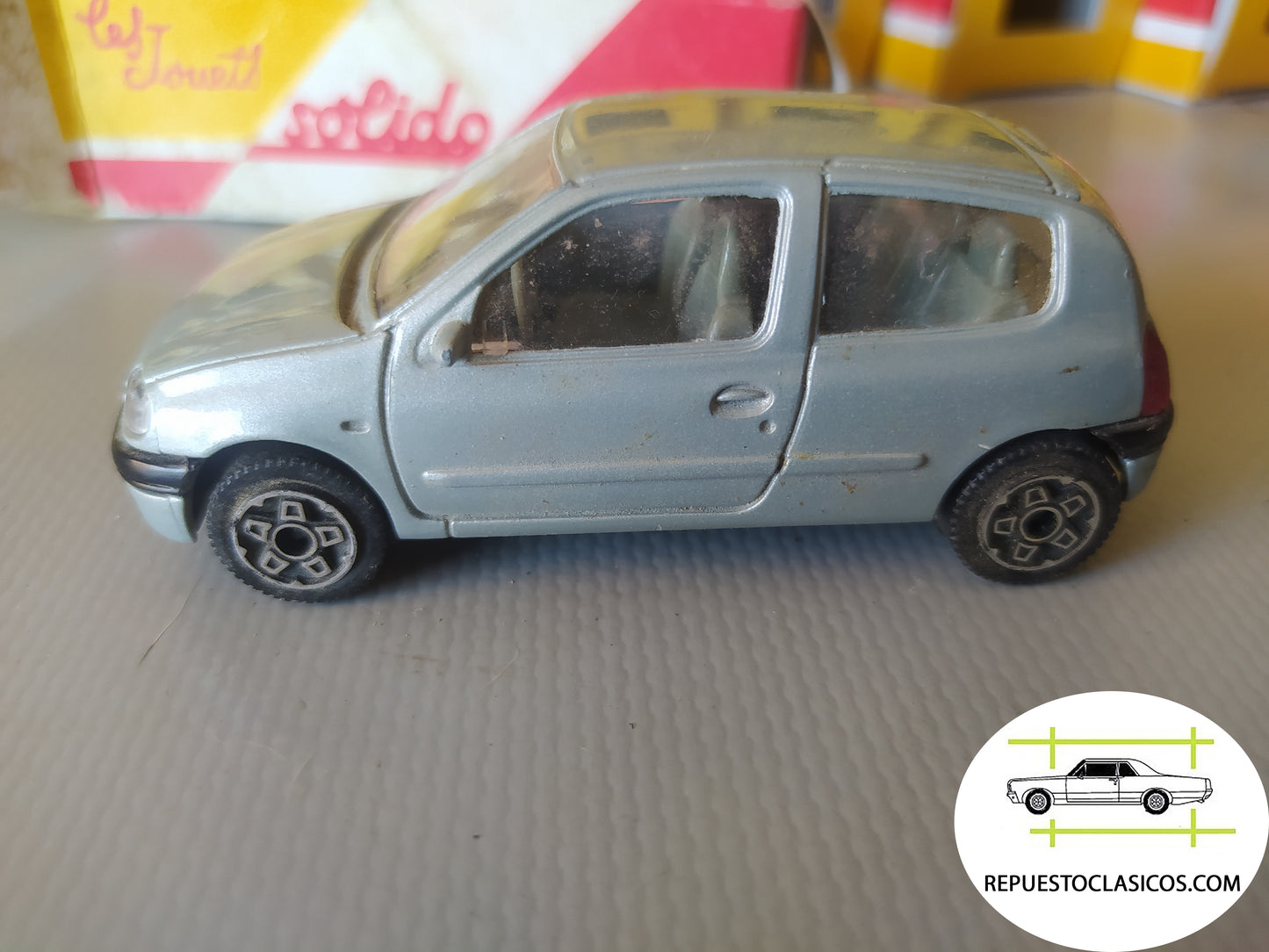 BURAGO nº78  -  Renault Clio . 1/43