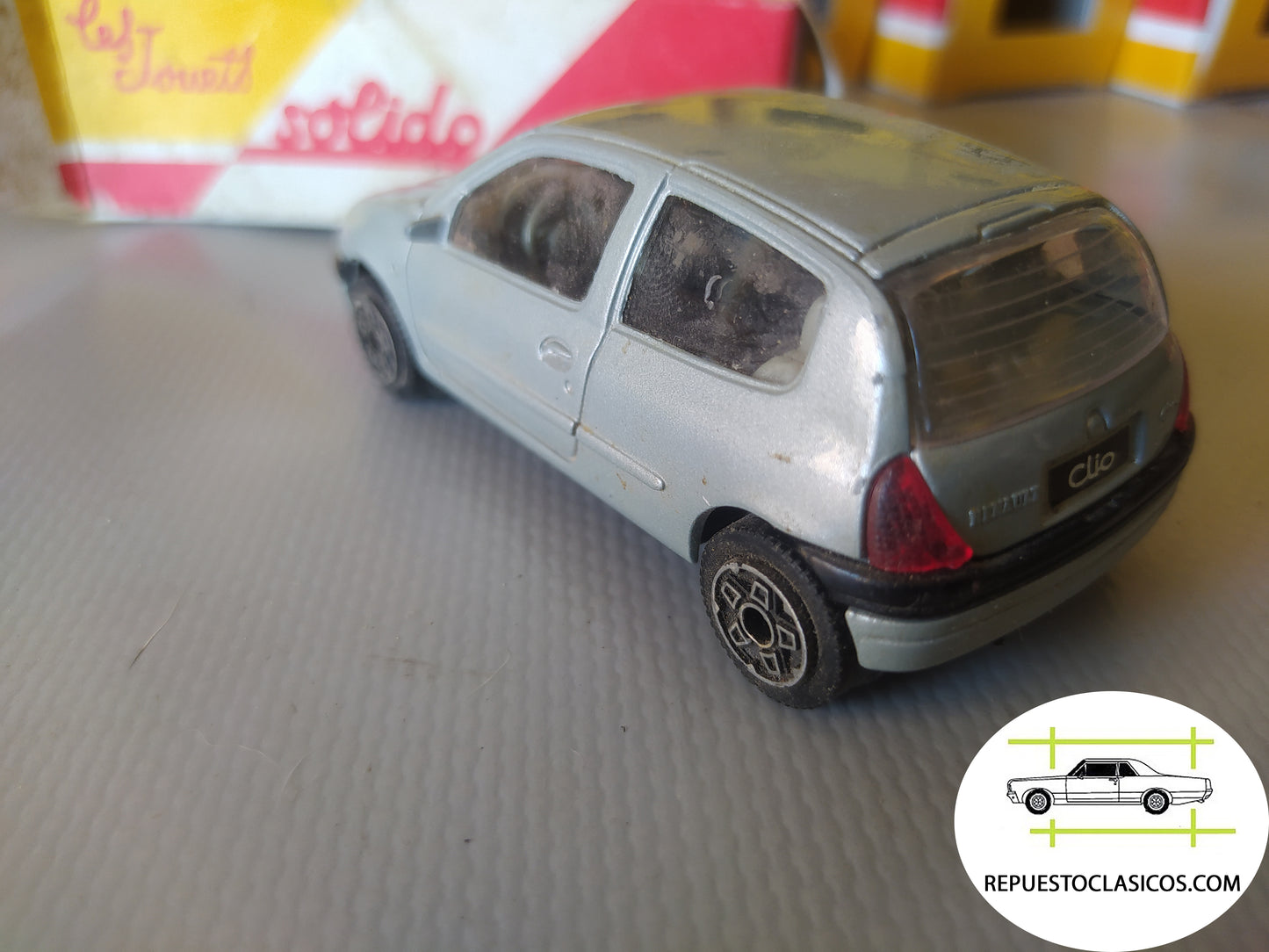 BURAGO nº78  -  Renault Clio . 1/43