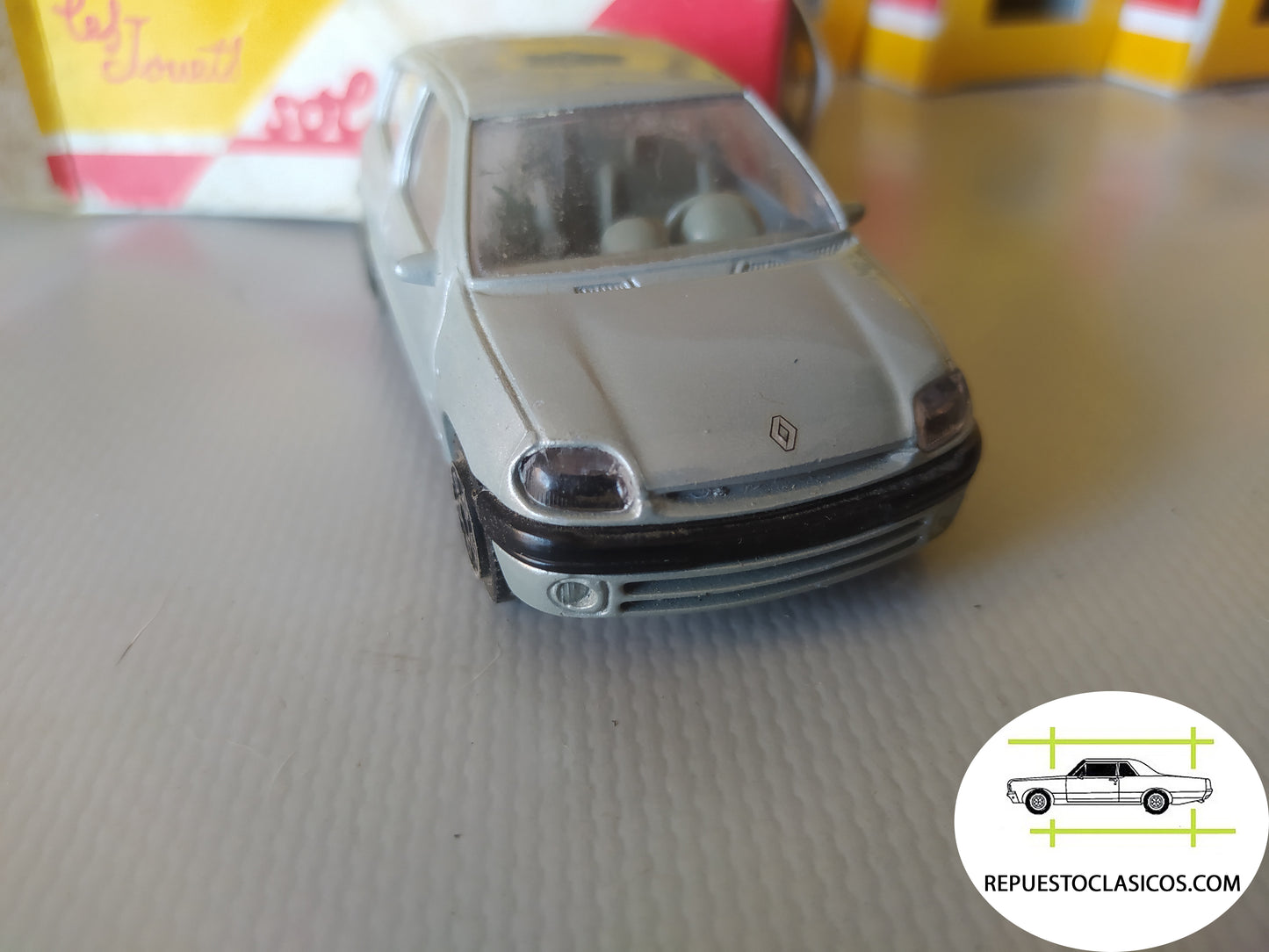 BURAGO nº78  -  Renault Clio . 1/43