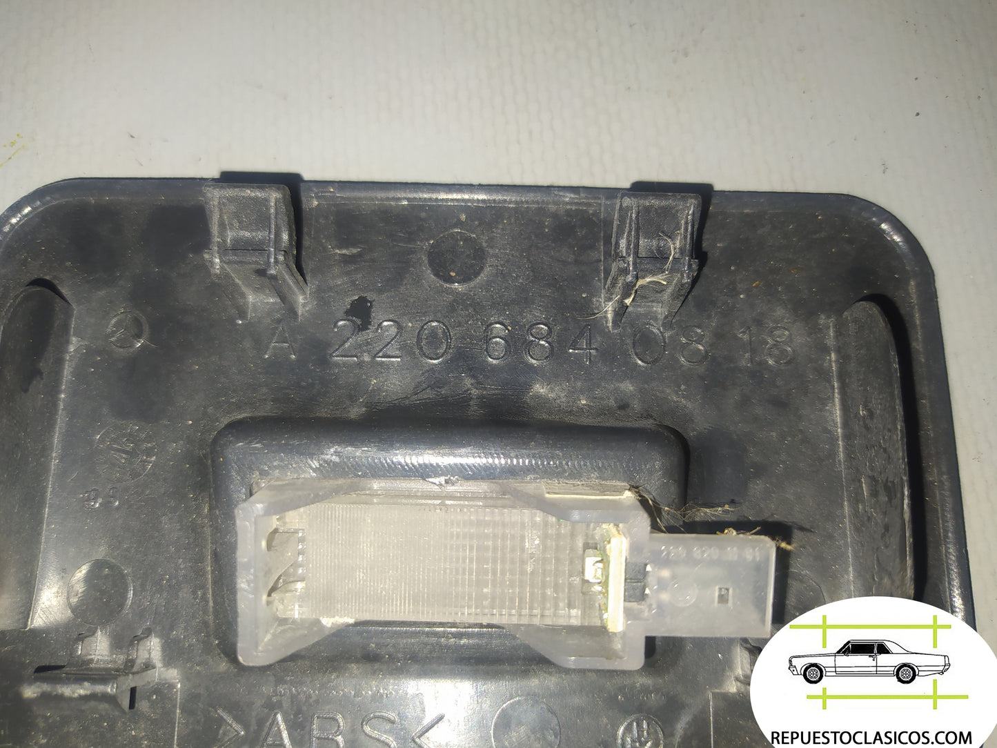 Mercedes W220 Front Interior Light Cover 2206840818